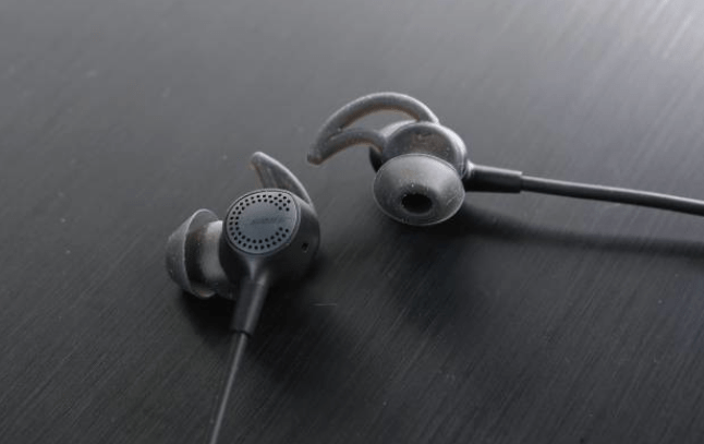 三,bose quietcontrol 30蓝牙耳机