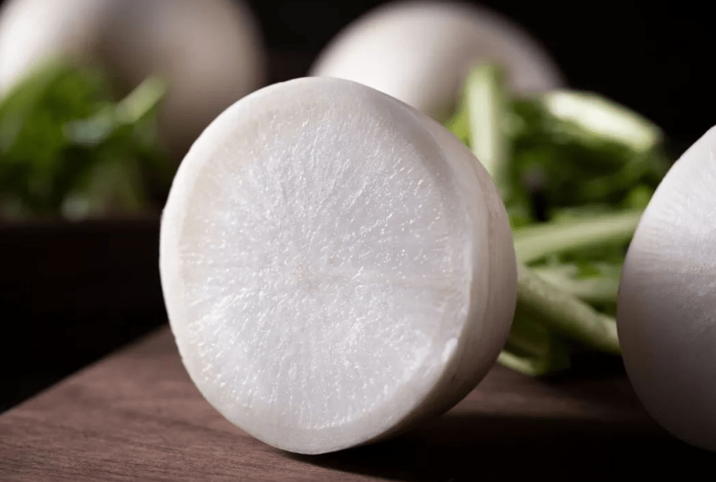 冬吃萝卜好处多，这段时间正适合