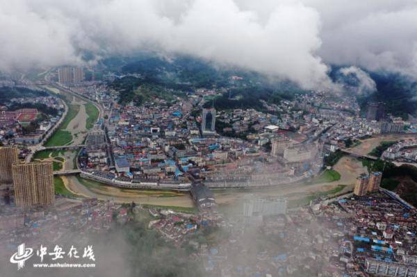 贫困户|岳西：山路越走越舒畅 日子越过越兴旺