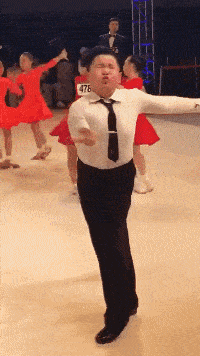d33ee579c28e4e0e972dd15b9c4532c2.gif