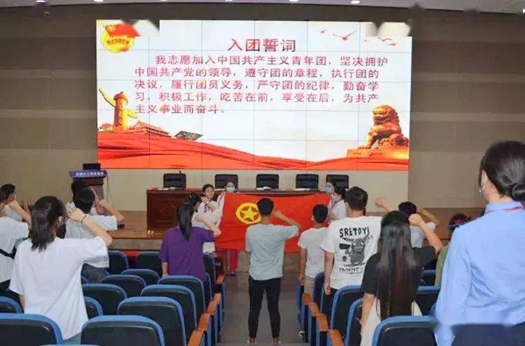 "绽放战疫青春·坚定制度自信" 留在家乡的大学生们帮助村民恢复生产