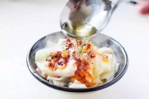 肉馅怎么调制才好吃包饺子 95cd552e52964b66ae08ec2da75da64d.jpeg
