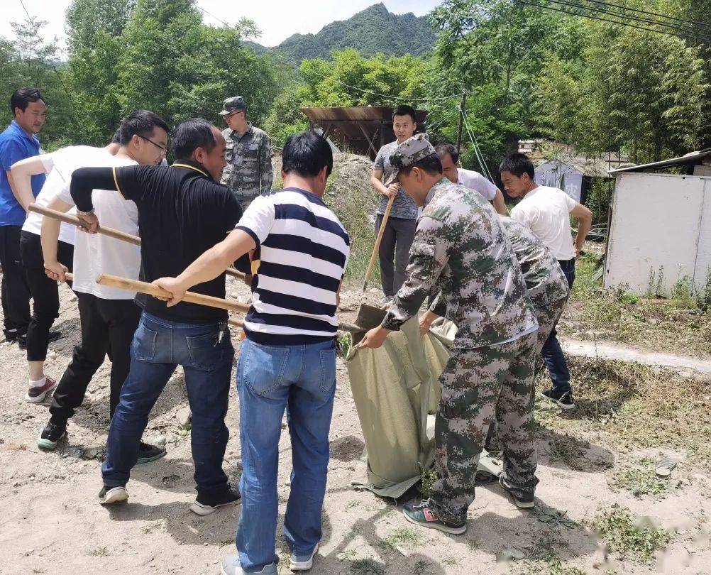 近日,这个康县镇举行了防洪应急演练,筑牢防洪防灾"大坝"(附视频)