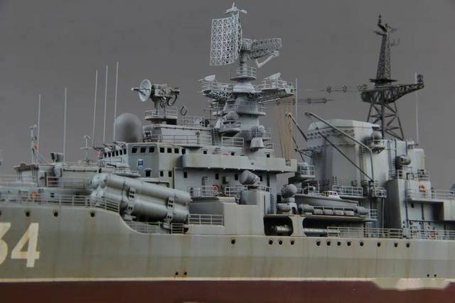 1/350前苏联海军现代级导弹驱逐舰434卓越号 | 模型作品