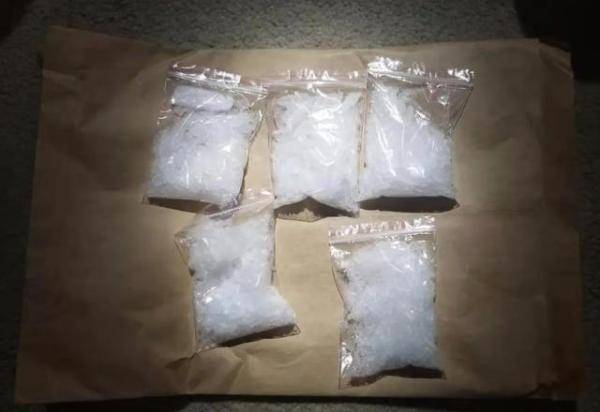 向万某|青岛“十公斤级”毒贩覆灭记！破案情节曲折，堪比小说！