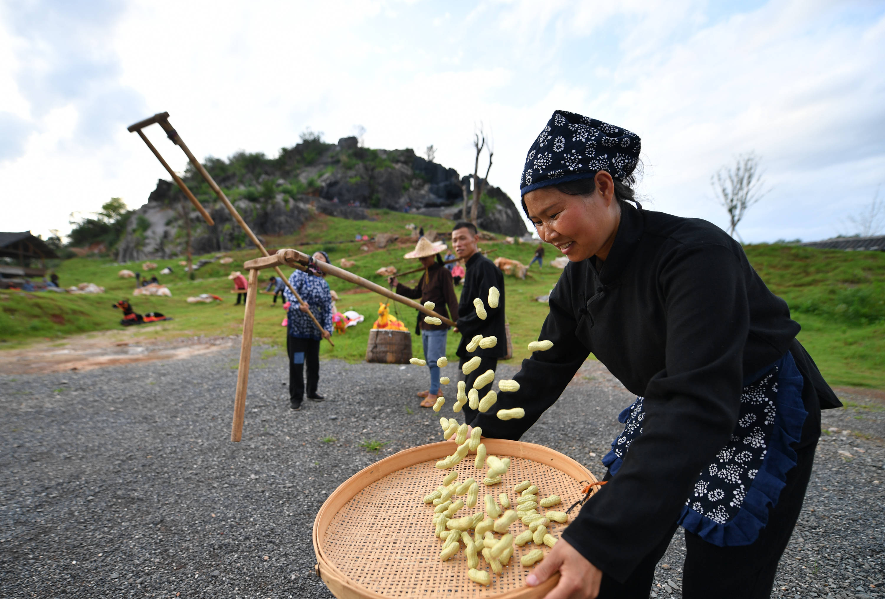 旅游|老矿工“演”出脱贫新生活