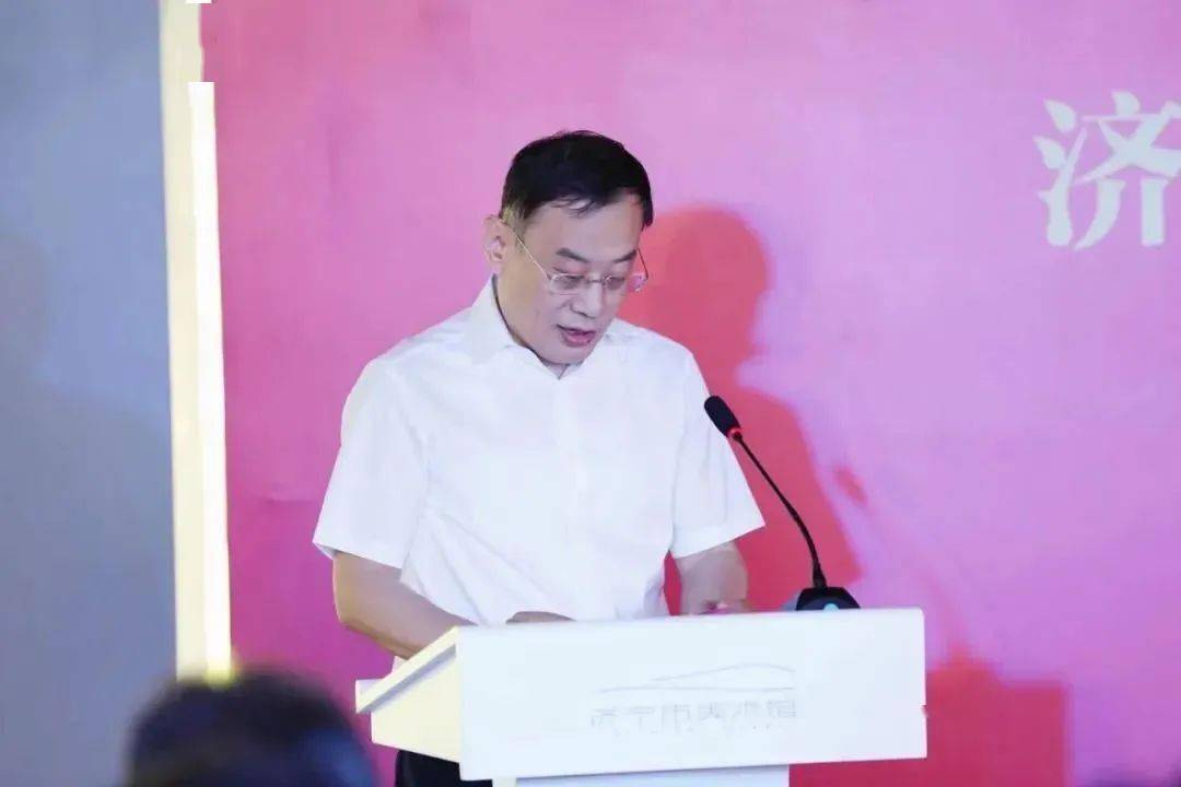 济宁城投控股集团党委书记,董事长刘春光致辞