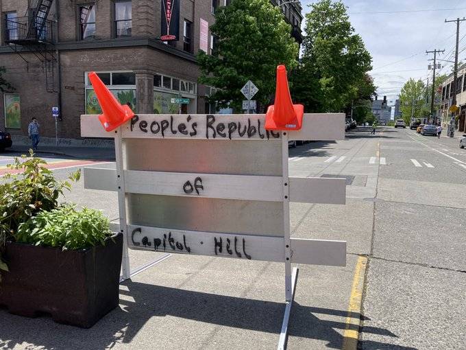 城市|特朗普推特喊话西雅图市长“夺回城市”，反被市长拿“地堡”梗讽刺