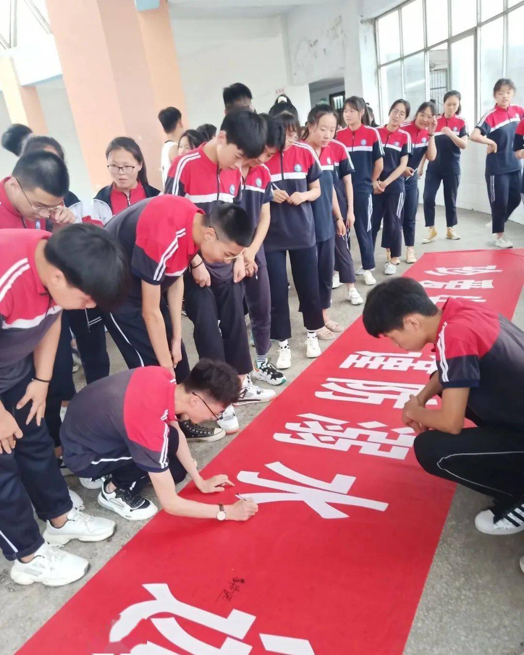 武陟中学一所能让中等生上一本二本的学校