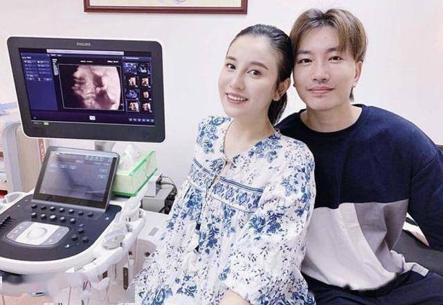 恭喜！香港人气女神宣布肚中宝宝性别，临盆在即将选择顺产分娩