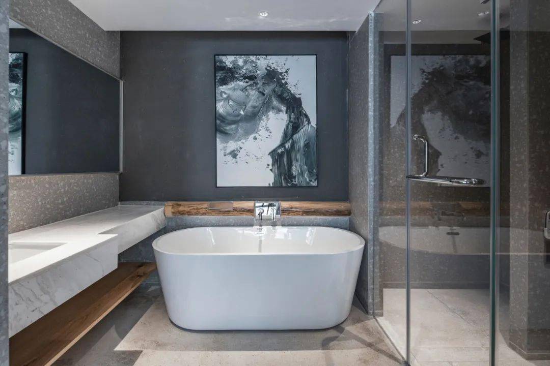 洗澡间里没温度猜一成语_成语故事图片