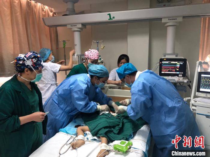 江苏常州3岁7个月男童从29楼坠落医护全力救治奇迹生还