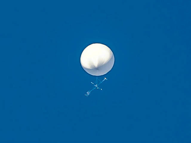日本仙台上空出现白色球体成迷 网友质疑是 “UFO”引爆网络_信息
