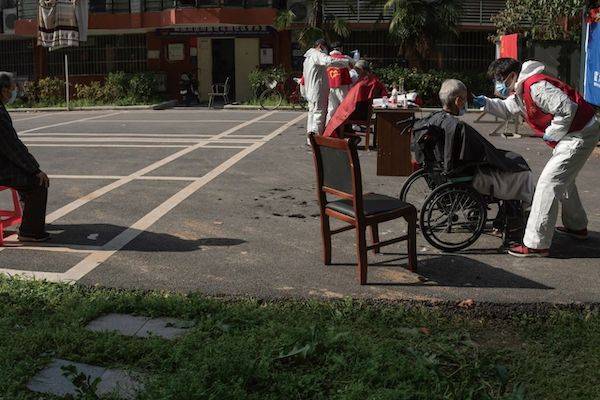 陈勇劲|武汉美术馆今恢复开放，看湖北艺术展馆里的《黄鹤楼雄姿》