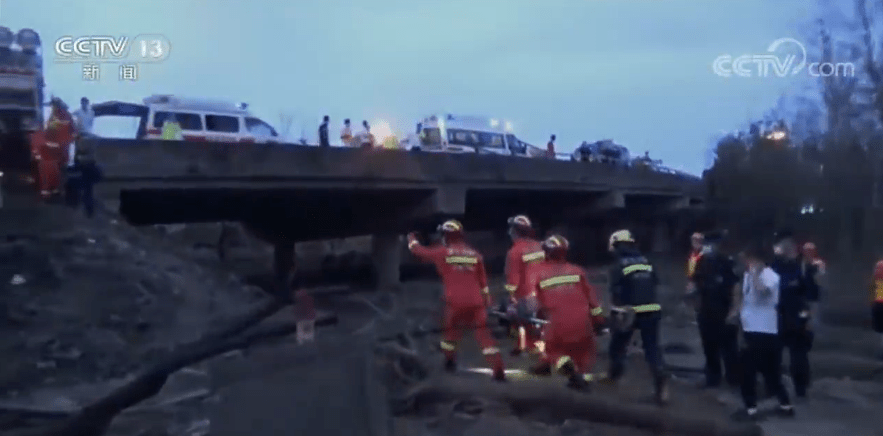 伤员|火线救援 空中转院......温岭槽罐车爆炸后，他们与时间赛跑！