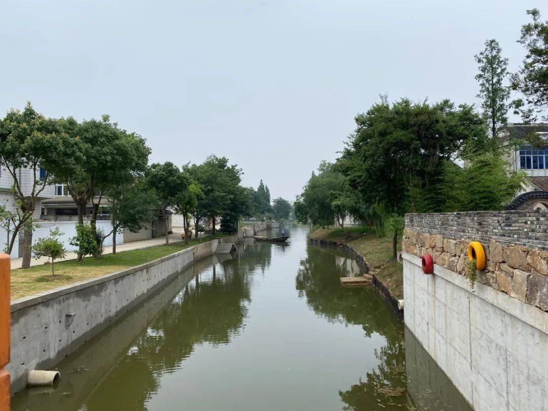 美丽河流颜巷村北塘河,低田村浜连日来,尚湖镇各村(社区)大力开展农村