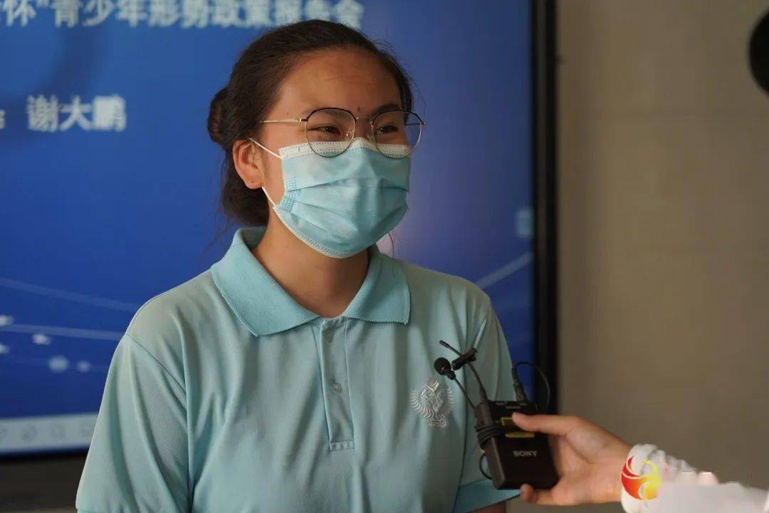 徐茂萍同学:我觉得我今后无论去到哪里,都会讲好瑞丽故事,然后一直