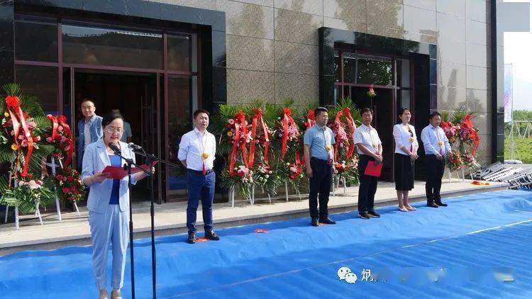宣传部长石克政,县人大常委会副主任李春君,县政府副县长何永芳