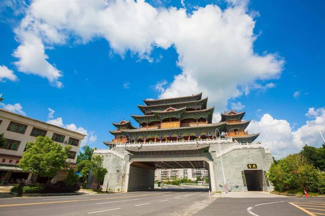 朱砂古镇景区大门