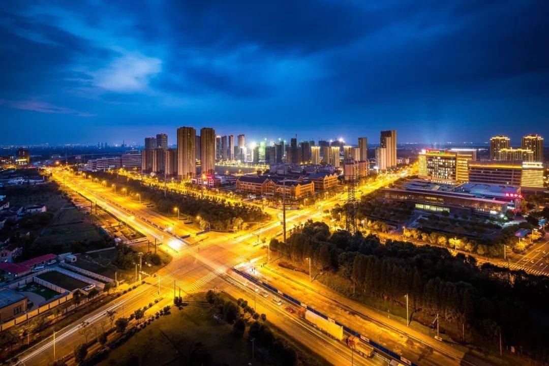 今年以来,常熟经济技术开发区聚焦"三增三进"目标和"三个一"要求,增