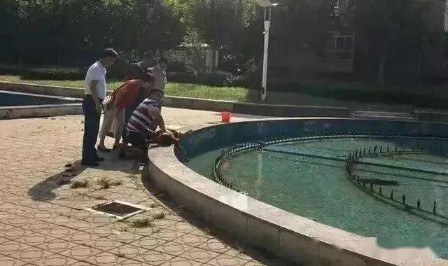 喷泉|这个地方不！能！去！心痛！夏天给爱玩水的孩子们提个醒