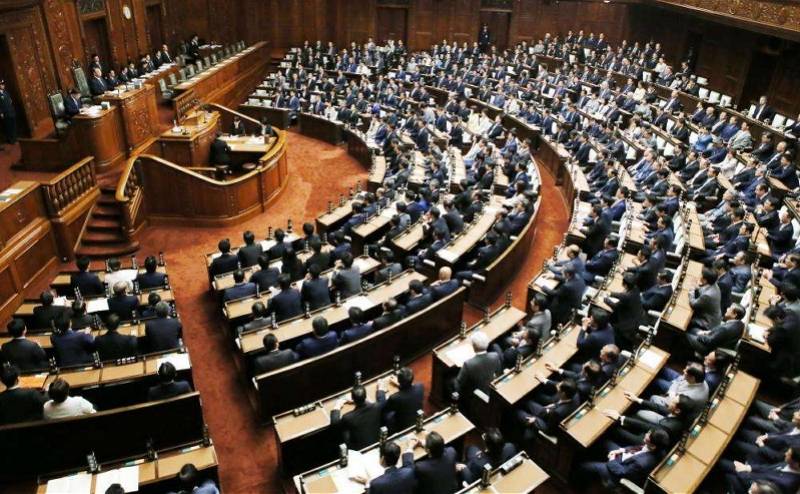 安倍年安倍年入254万!日本公布朝野党首去年收入 首相高居榜首