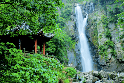 宁波溪口雪窦山景区