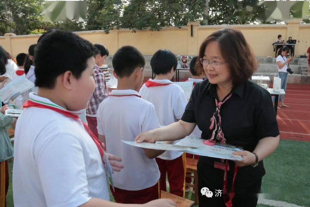 石麟校区飞翔吧少年长清区凤凰路小学2014级毕业典礼