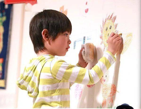 儿子|花了40000多”：别等孩子变丑才后悔“我带儿子看牙