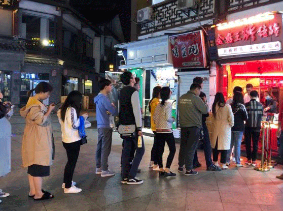 夜猫子吃货集合锡城这条夜市扛把子承包你的夏季夜晚