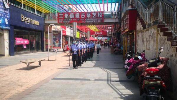 靖远县|为高考学子保驾护航昼夜巡逻