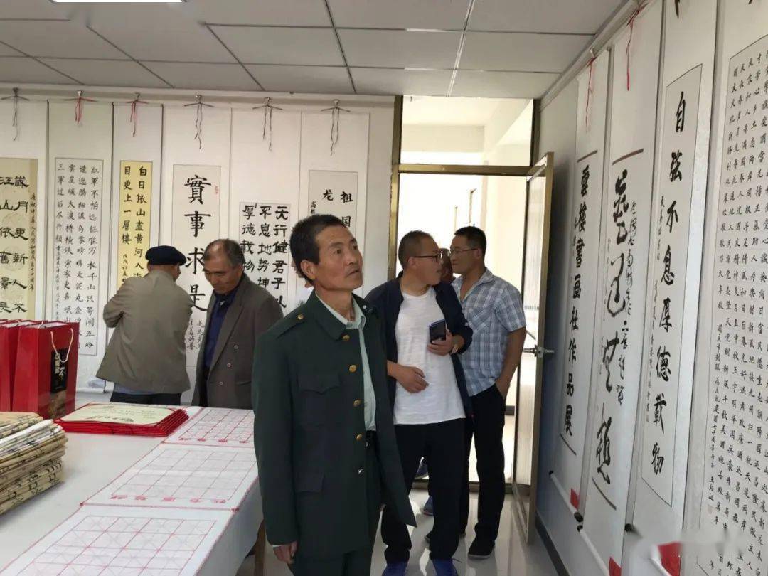 武山县书法家协会"红色文艺轻骑兵"队高楼分队开展"坚定信念感党恩