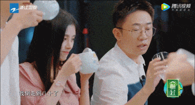 补救|原创张雨剑过于耿直吧？当面说范丞丞年纪轻资源好，尴尬得贾玲都补救无能