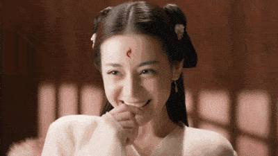 一抹红唇百媚生,大功告成