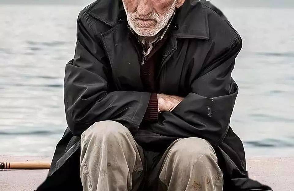 心梗来袭的5个信号，一半的人可能都忽视！警惕“要命的心痛”