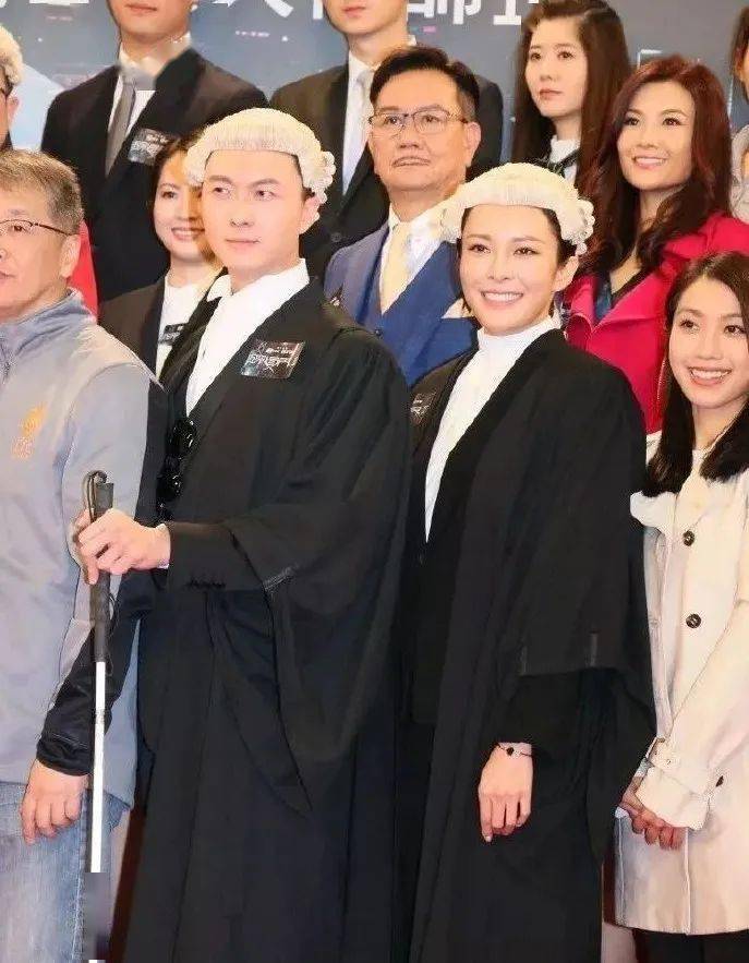 腹肌|视帝37！王浩信剥衫用腹肌庆生，But老婆冇祝福？会唔会……