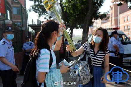 李晓琳|镜头：“别紧张，我会一直陪着你”