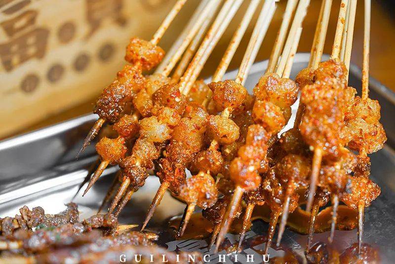 施家园|来吃的都是『富贵』人家！施家园的国潮烤肉店