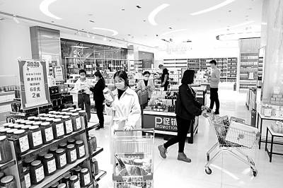 遇上|“买买买”需求遇上免税经济，将擦出哪些火花