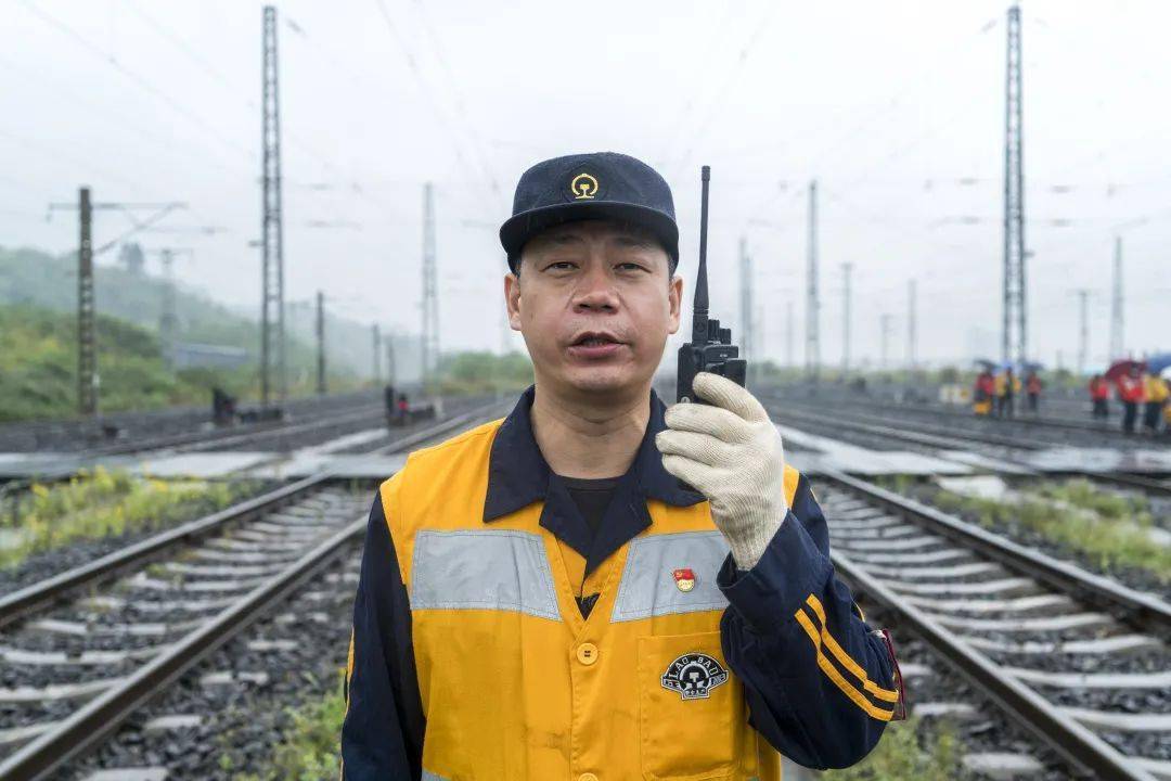 |新时代·铁路榜样 | 中欧班列的“护航人”