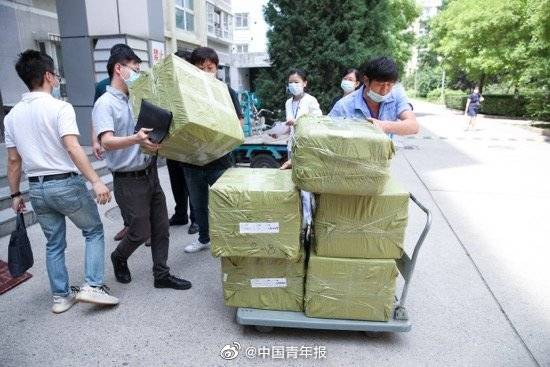 季成|毕业季成毕业寄 传递了母校的安全感