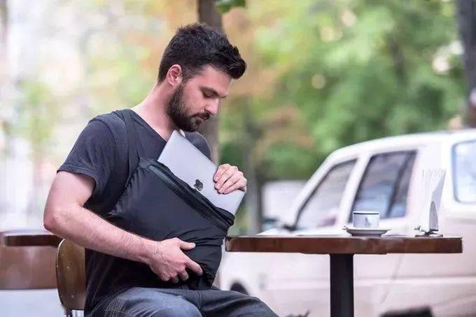 细菌|石墨烯、活细菌、每天变色、任意变形……装上黑科技的衣服究竟能玩出多少花样?