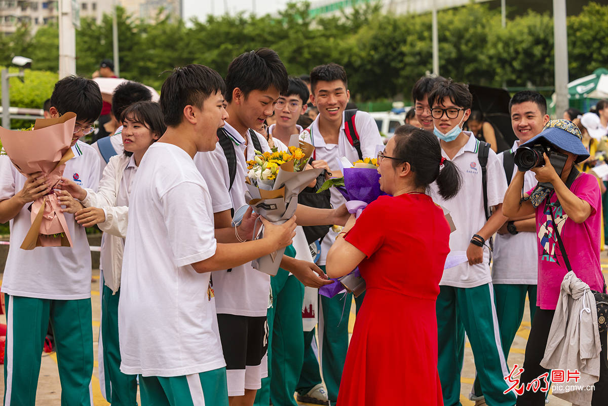 蒋聚荣|海南2020年高考圆满结束