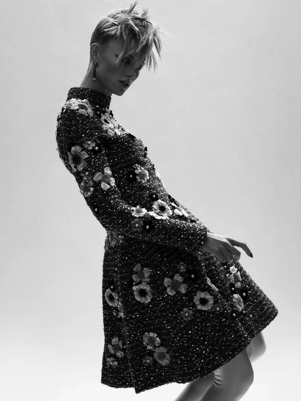 刺绣|清晨从剧院走出的朋克公主,这样的CHANEL你遇见过吗?