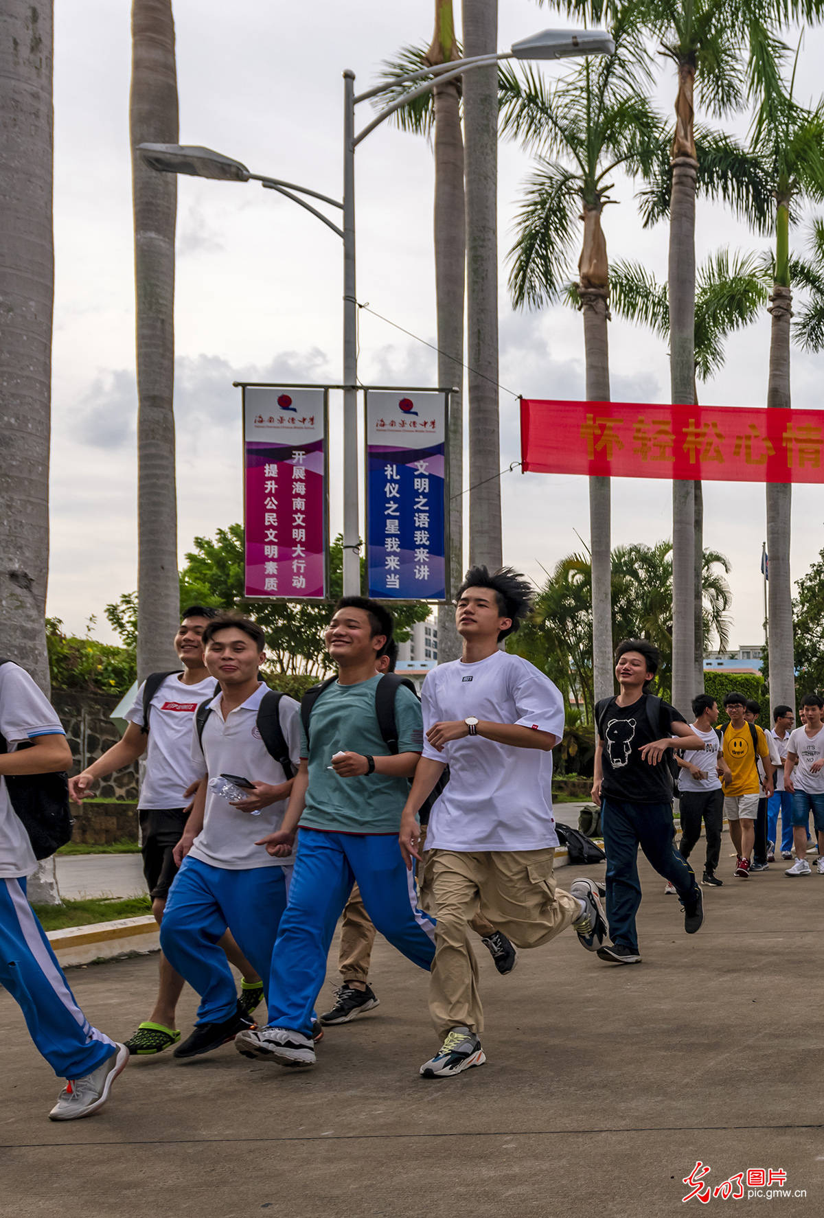 蒋聚荣|海南2020年高考圆满结束