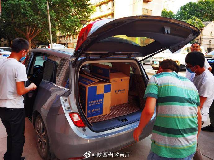 毕业|贴心！给你不一样的毕业“搬”