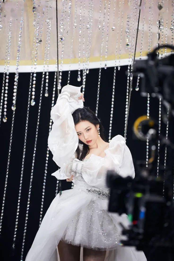 宣美|她就是传说中最会穿连衣裙的女人？