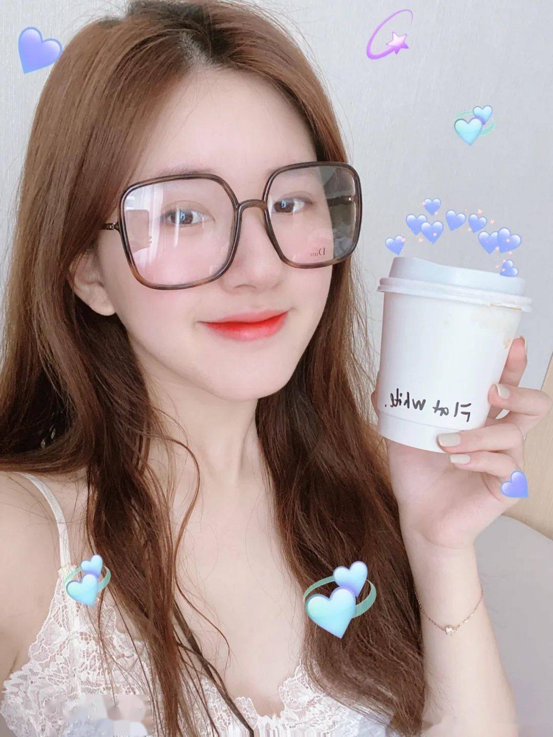 赵露思|赵露思、娜比等靠一支腮红就能成为可爱甜心？看这里，大家都有机会！