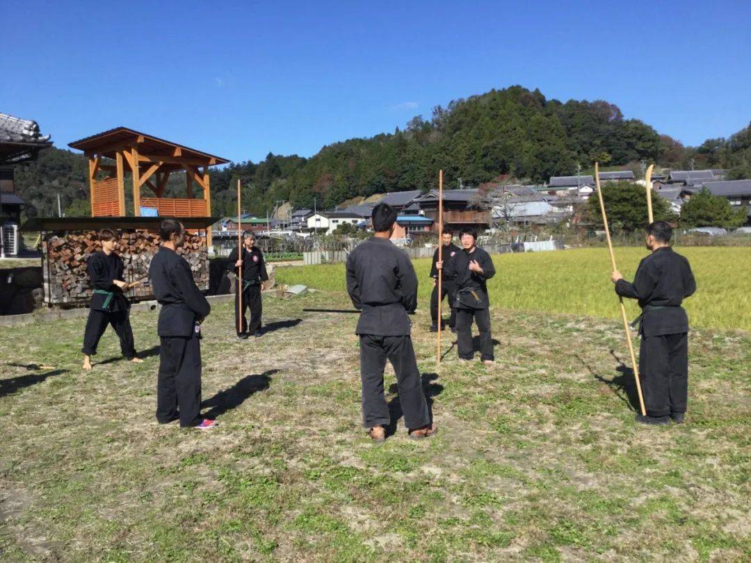 "伊贺流忍者"的想法,不只会用武士刀比划
