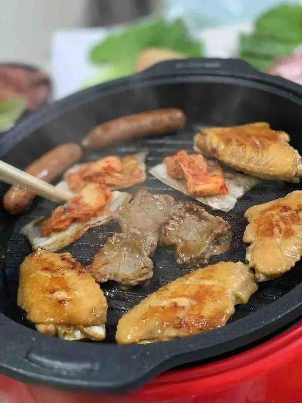 五花肉|通常都放在显眼处，吃得越多老板就越开心自助餐“最坑人”的菜